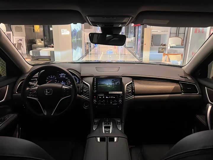 Фото 5 - Honda Avancier