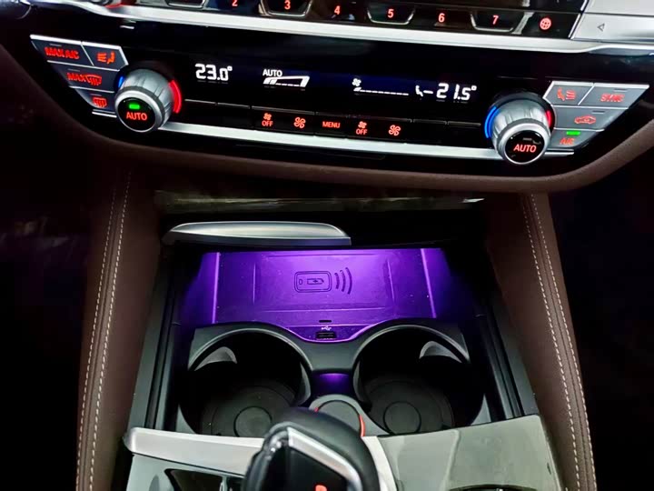 Фото 12 - BMW 5 Series