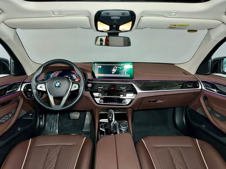 Фото 13 - BMW 5 Series