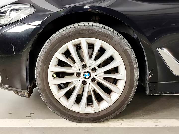 Фото 3 - BMW 5 Series