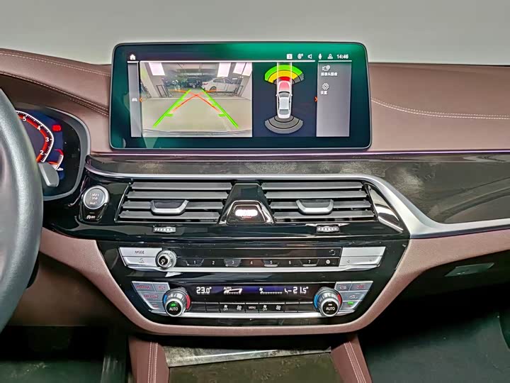 Фото 9 - BMW 5 Series