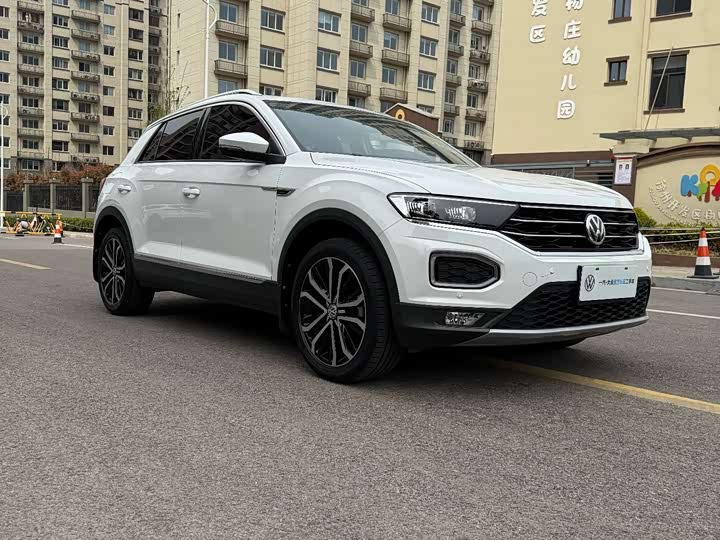Фото 2 - Volkswagen T-Roc
