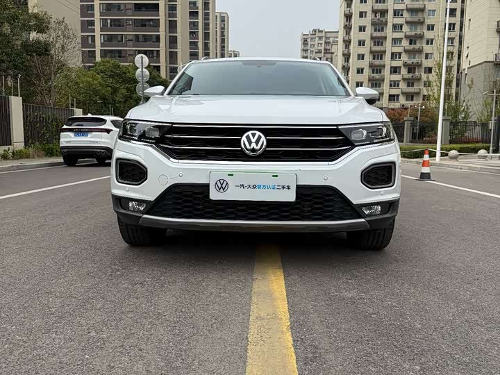 Фото 3 - Volkswagen T-Roc