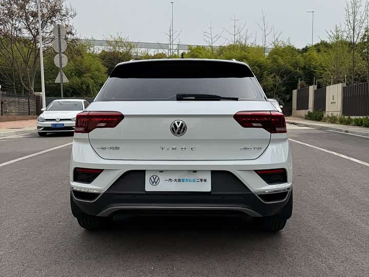 Фото 9 - Volkswagen T-Roc