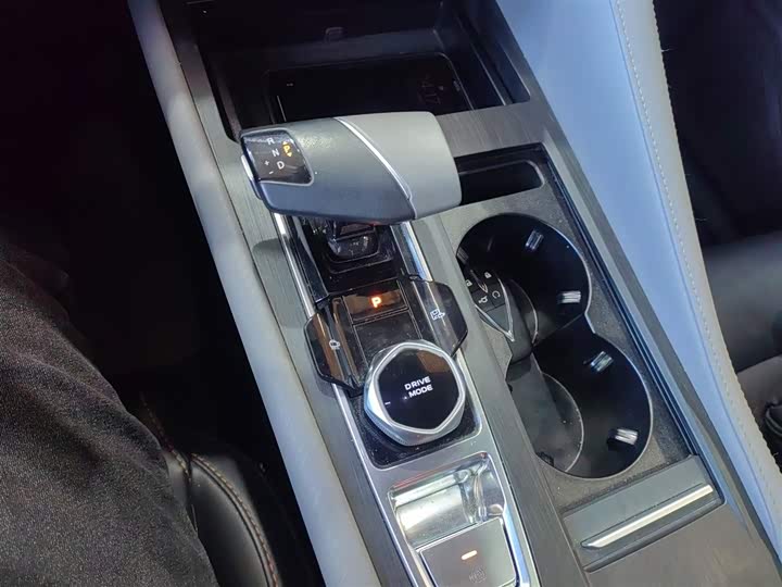 Фото 14 - Changan CS75 Plus