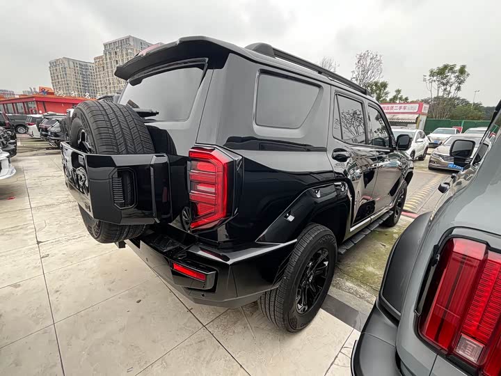 Фото 17 - Tank 400