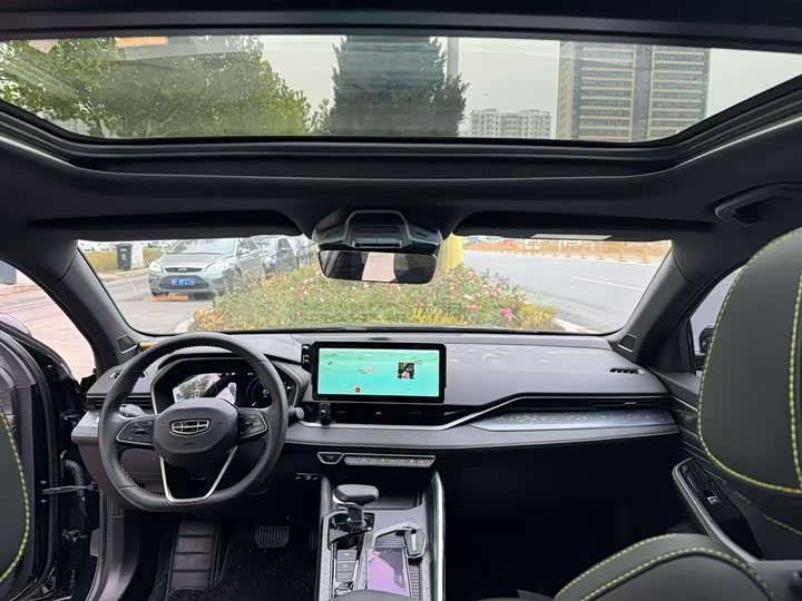 Фото 6 - Geely Preface