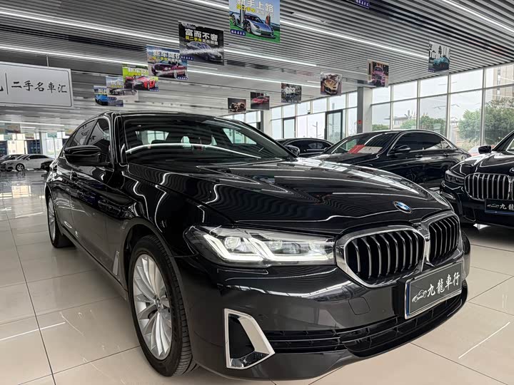 Фото 3 - BMW 5 Series