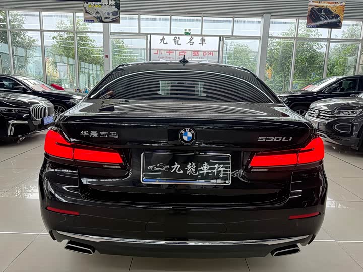 Фото 4 - BMW 5 Series