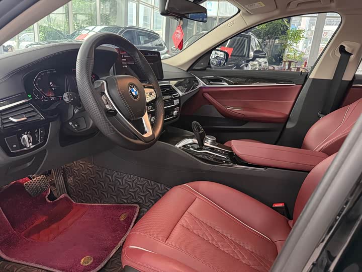 Фото 7 - BMW 5 Series