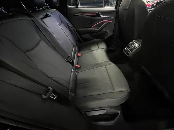 Фото 19 - Volkswagen Tiguan L Pro