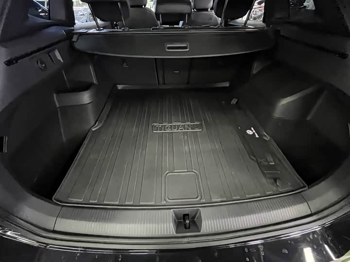 Фото 22 - Volkswagen Tiguan L Pro