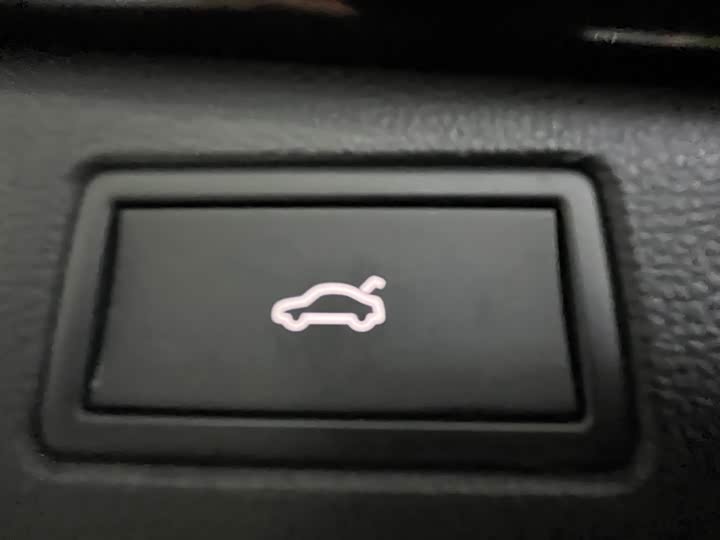 Фото 23 - Volkswagen Tiguan L Pro