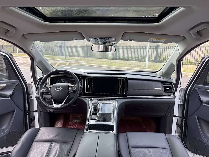 Фото 6 - GAC Trumpchi M8