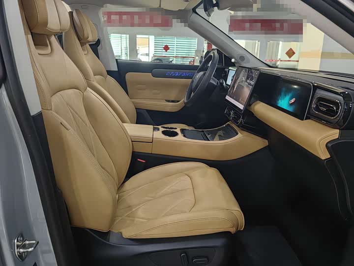 Фото 10 - Leapmotor C11