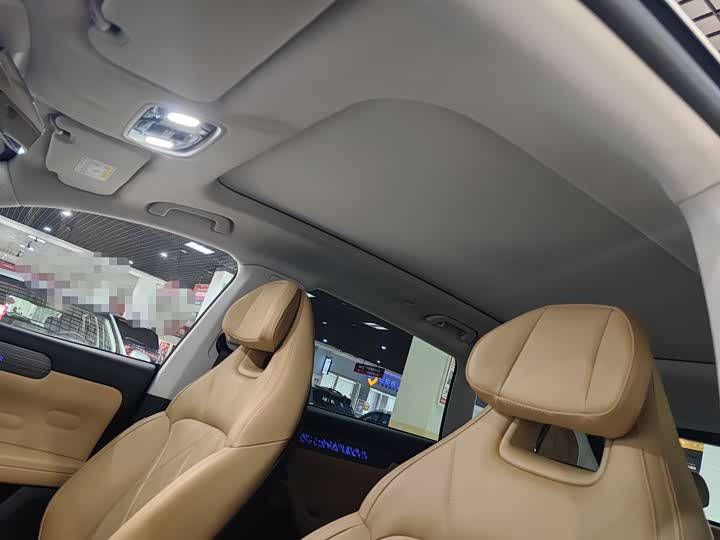 Фото 12 - Leapmotor C11