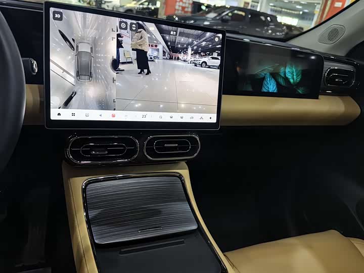 Фото 17 - Leapmotor C11