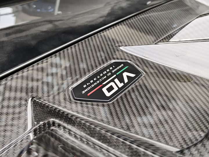 Фото 5 - Lamborghini Huracán