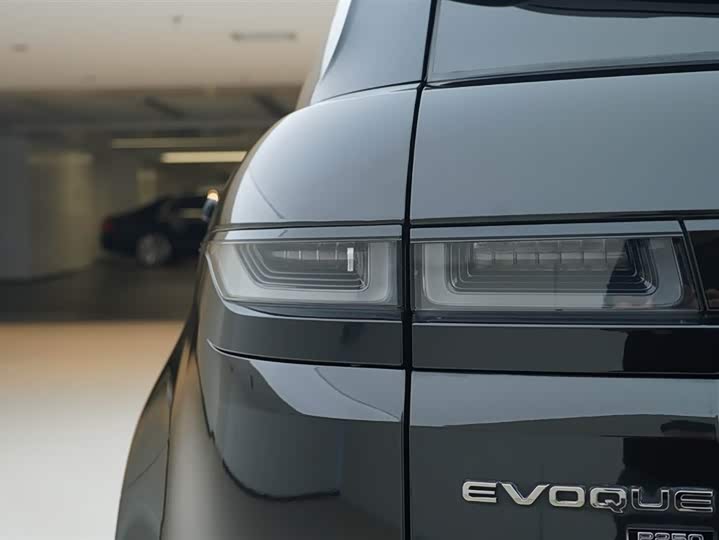 Фото 16 - Land Rover Range Rover Evoque L