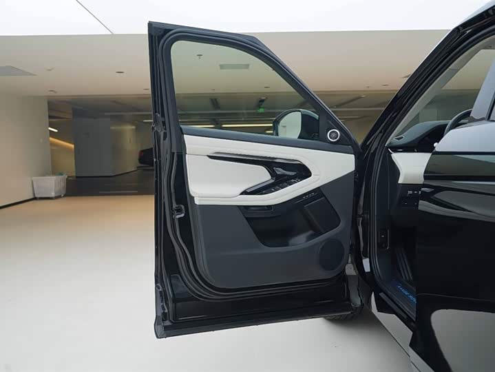 Фото 17 - Land Rover Range Rover Evoque L