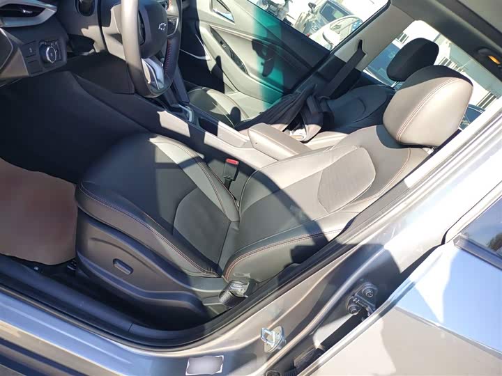 Фото 15 - Chevrolet Orlando