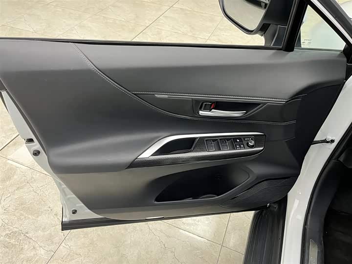 Фото 10 - Toyota Venza