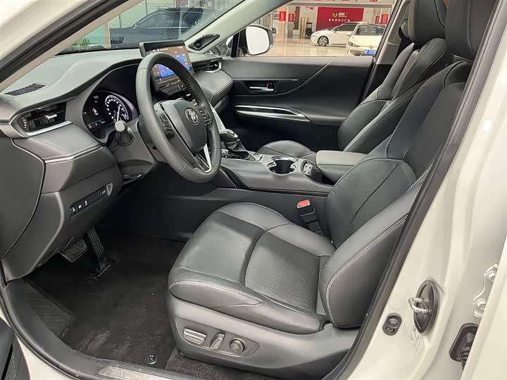 Фото 11 - Toyota Venza