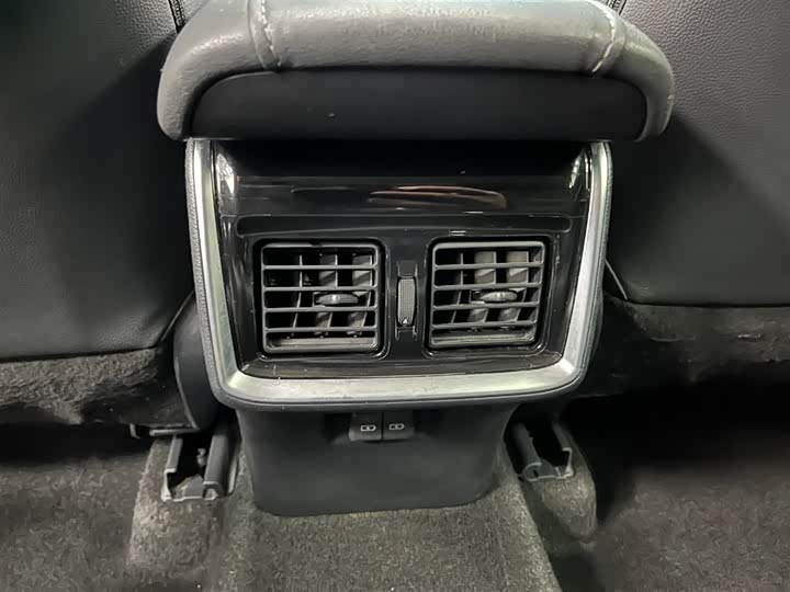 Фото 15 - Toyota Venza