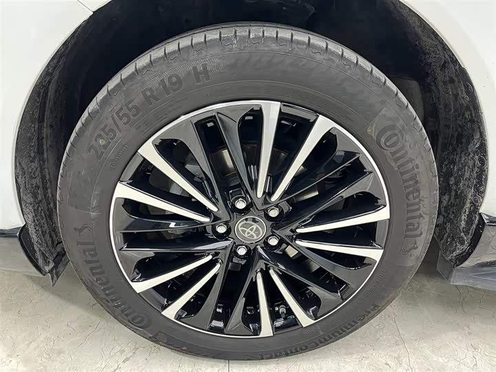 Фото 20 - Toyota Venza