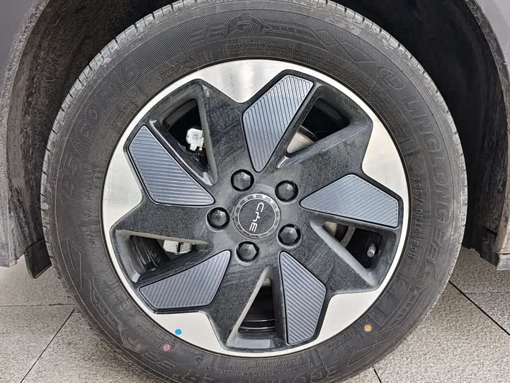 Фото 5 - BYD Dolphin