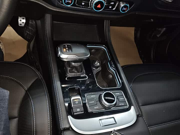 Фото 14 - BAIC Beijing BJ40