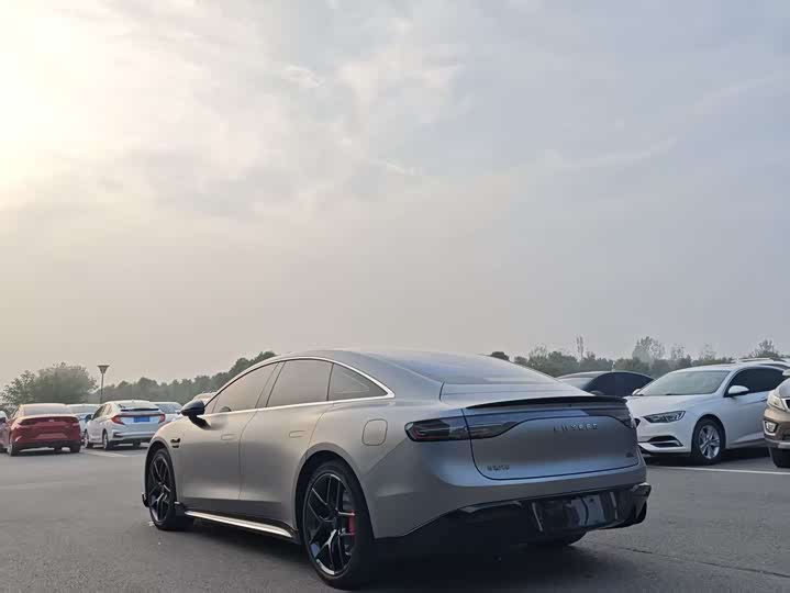 Фото 6 - Luxeed S7