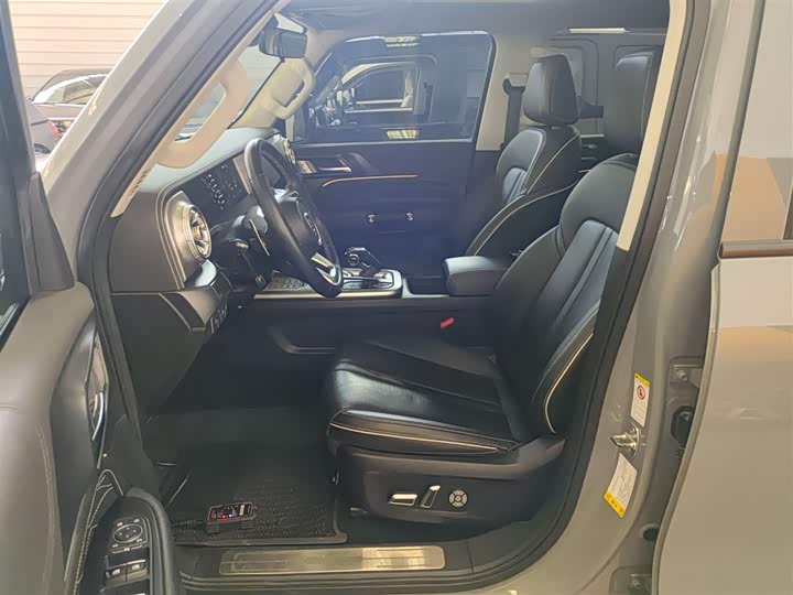 Фото 15 - Tank 300