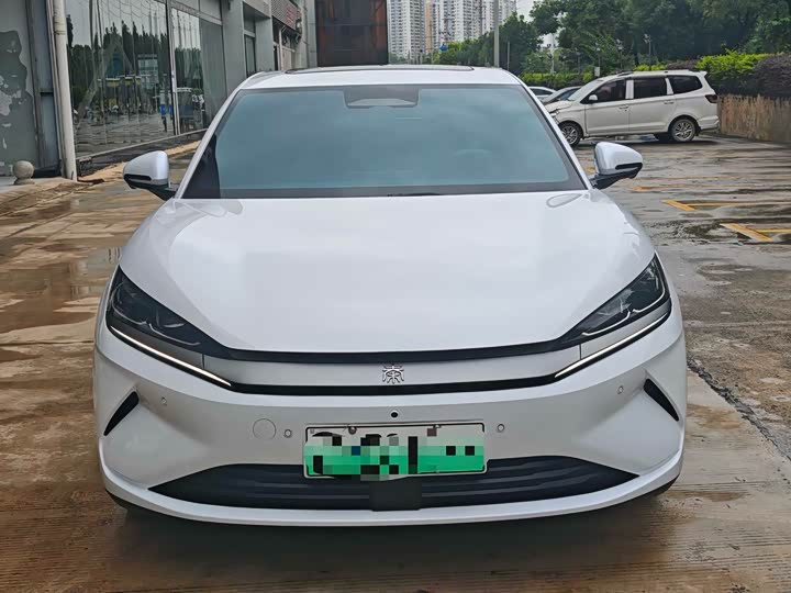 Фото 2 - BYD Qin L
