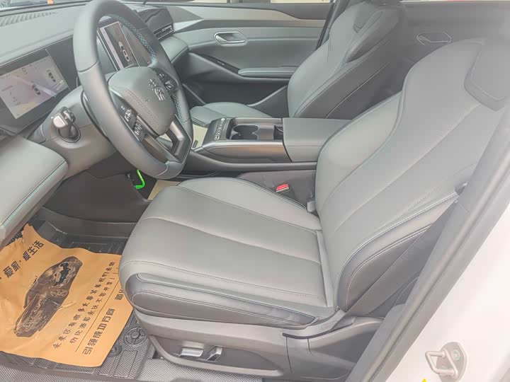 Фото 8 - BYD Qin L