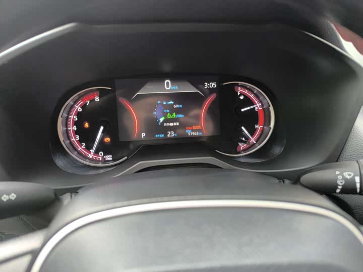 Фото 23 - Toyota RAV4