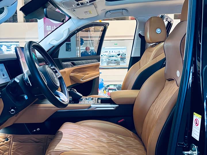 Фото 6 - Tank 500 Hybrid