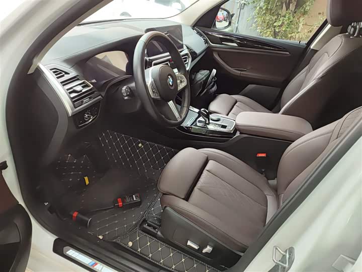 Фото 16 - BMW X3