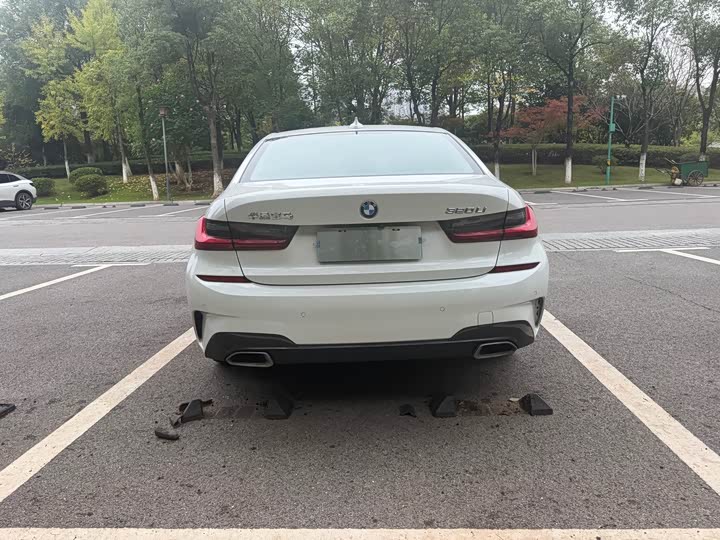 Фото 10 - BMW 3 Series