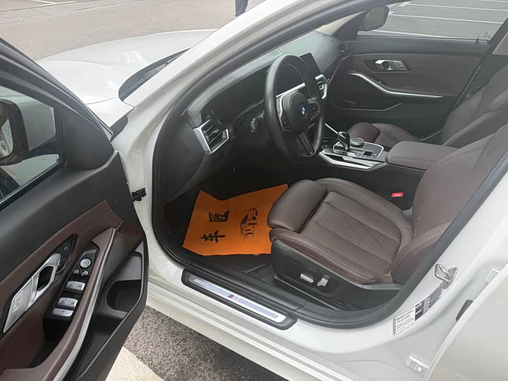 Фото 4 - BMW 3 Series