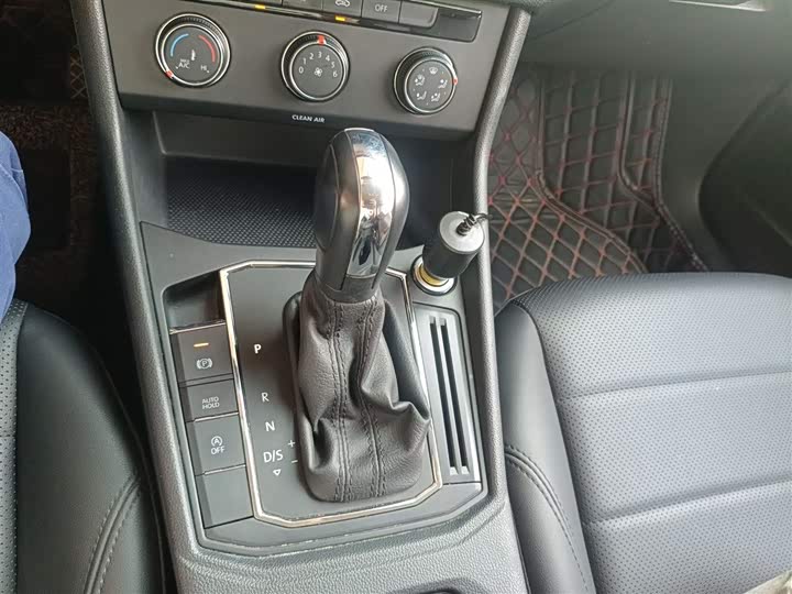 Фото 14 - Volkswagen Lavida