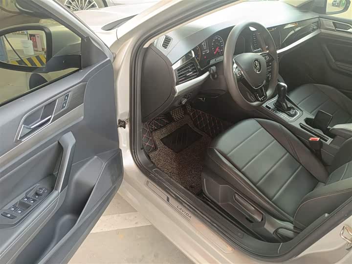 Фото 16 - Volkswagen Lavida