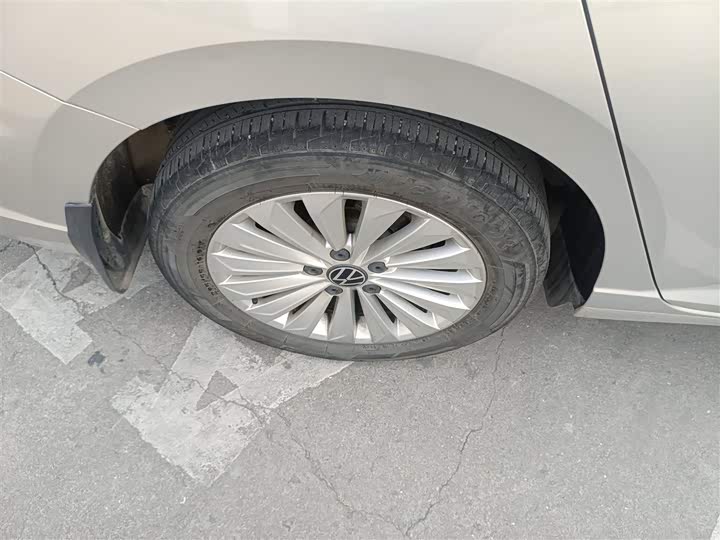 Фото 26 - Volkswagen Lavida