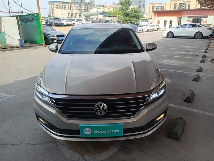 Фото 3 - Volkswagen Lavida