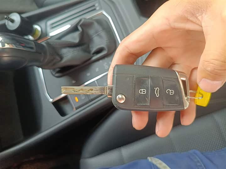 Фото 9 - Volkswagen Lavida