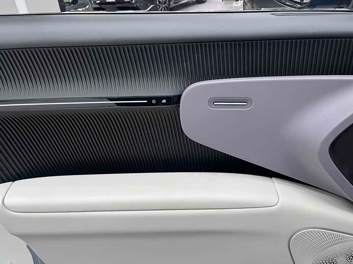 Фото 12 - Avatr 12