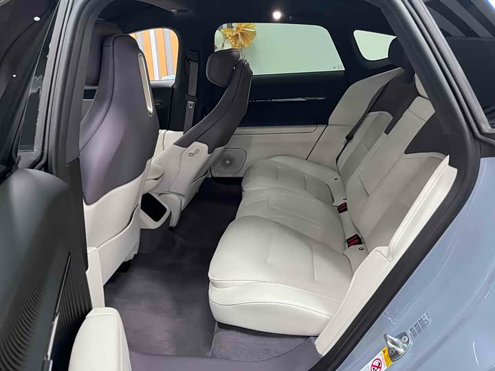 Фото 13 - Avatr 12