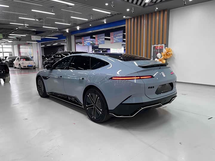 Фото 19 - Avatr 12