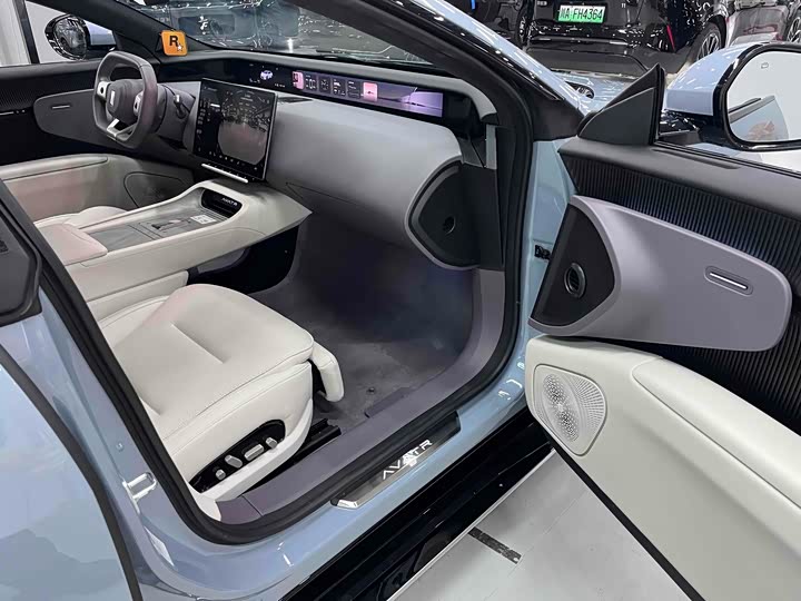 Фото 25 - Avatr 12