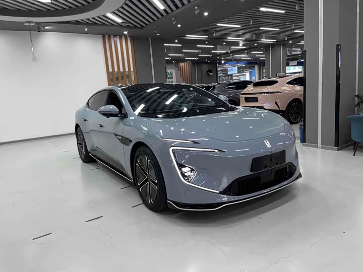 Фото 3 - Avatr 12